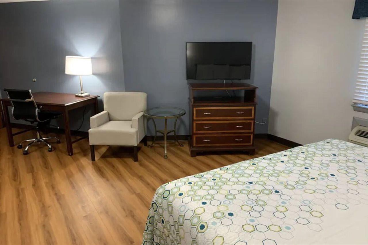 Econo Lodge Inn & Suites Denver Exteriér fotografie