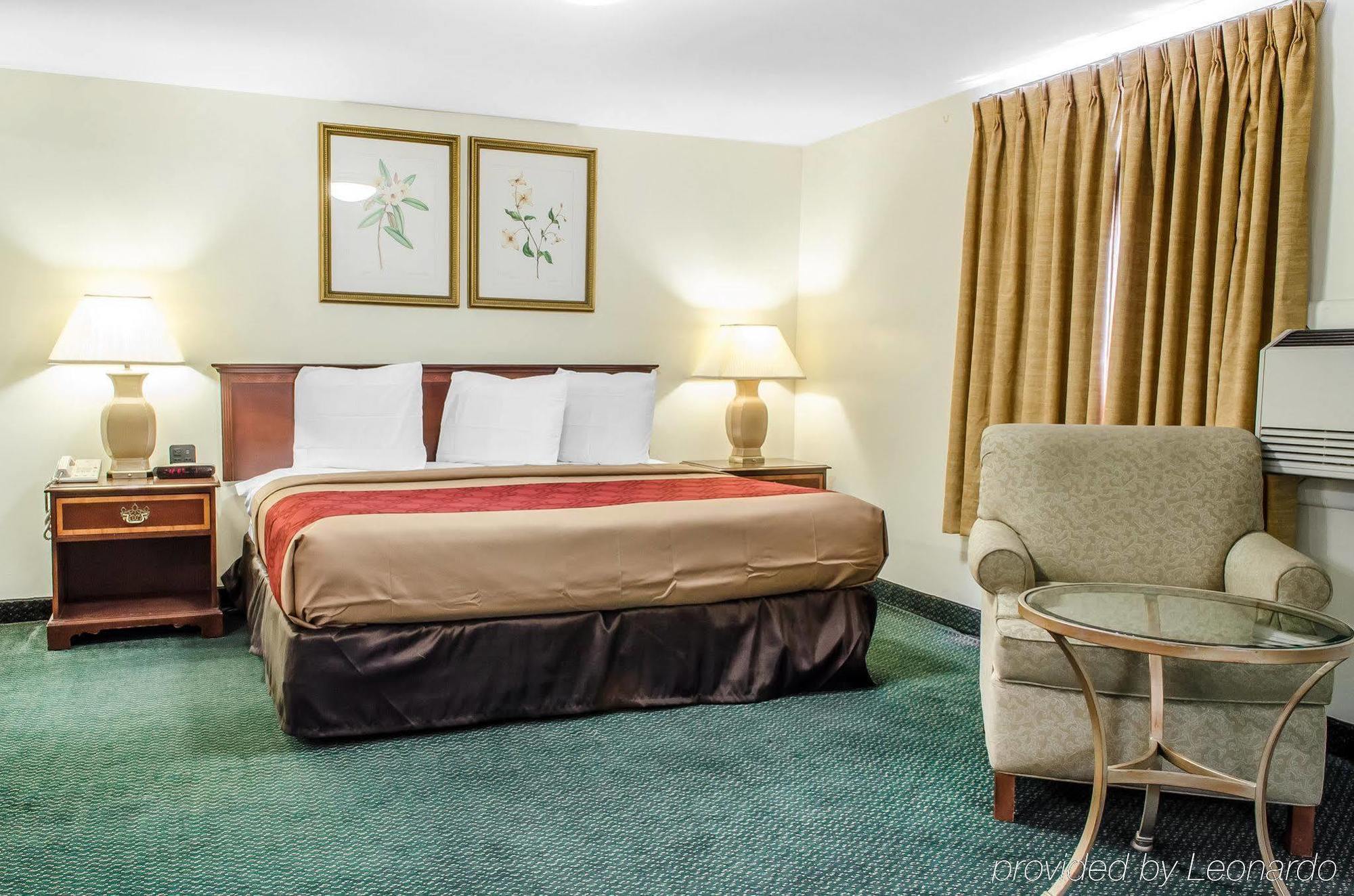 Econo Lodge Inn & Suites Denver Exteriér fotografie