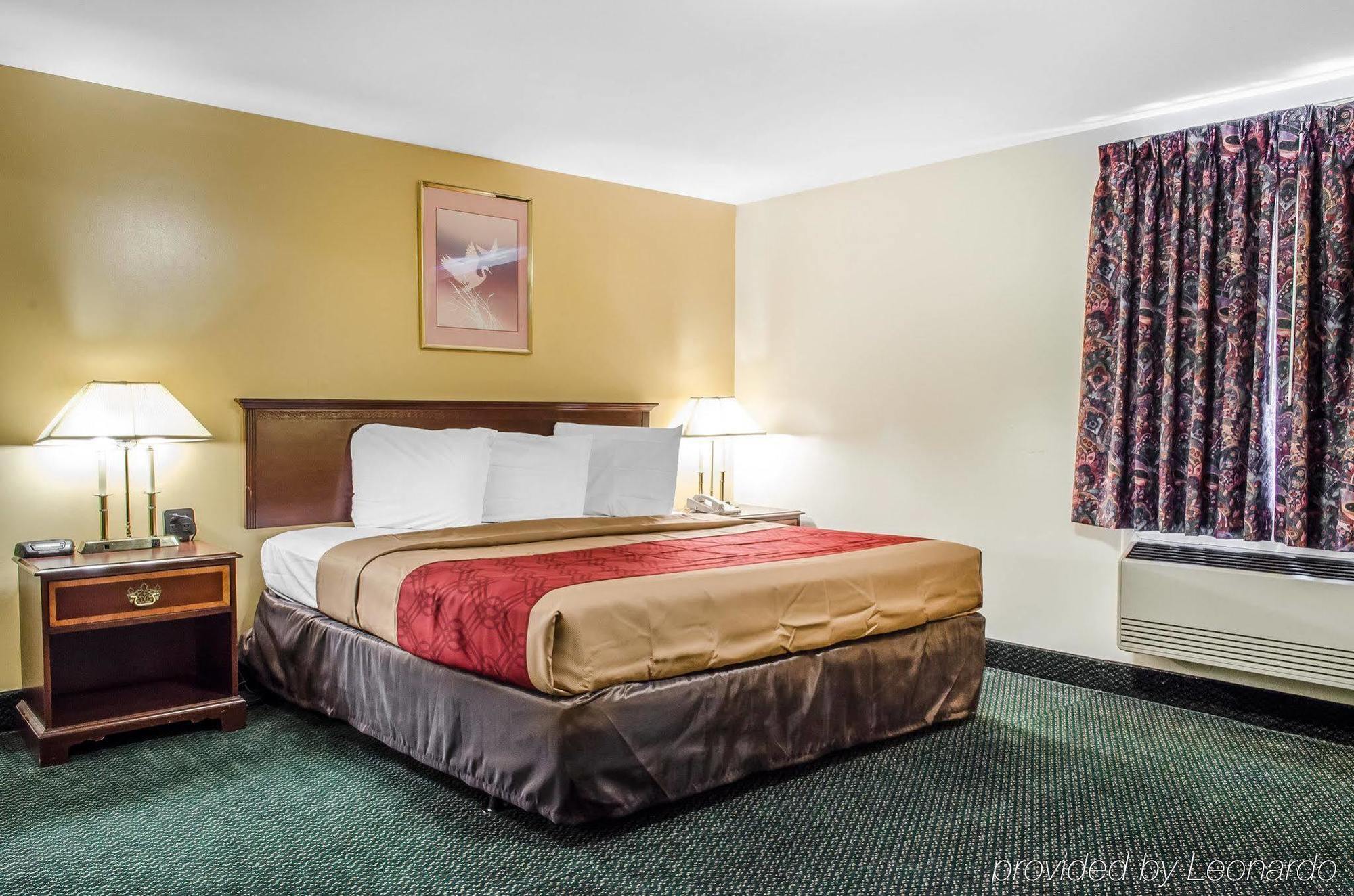 Econo Lodge Inn & Suites Denver Exteriér fotografie
