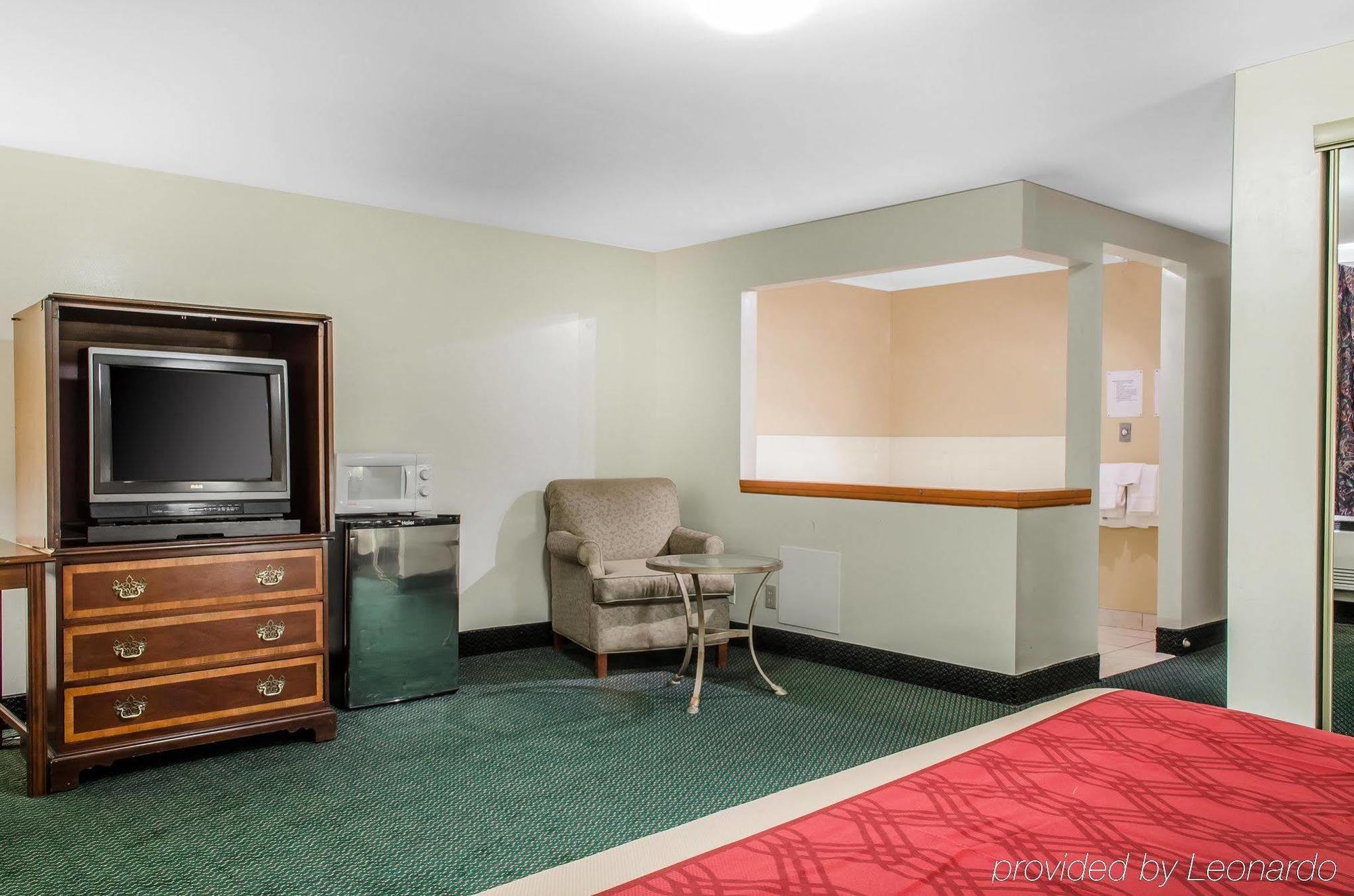 Econo Lodge Inn & Suites Denver Exteriér fotografie