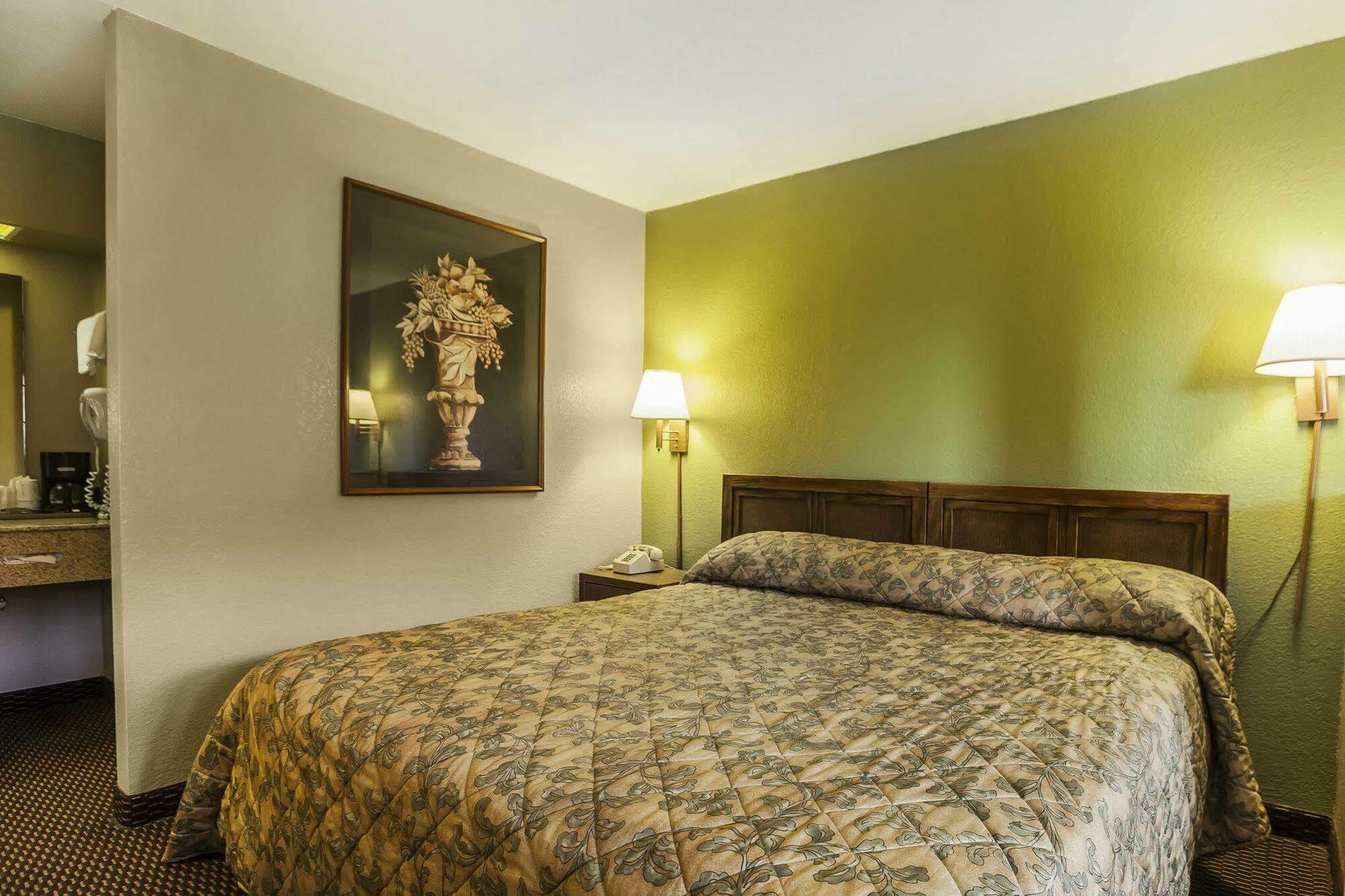 Econo Lodge Inn & Suites Denver Exteriér fotografie