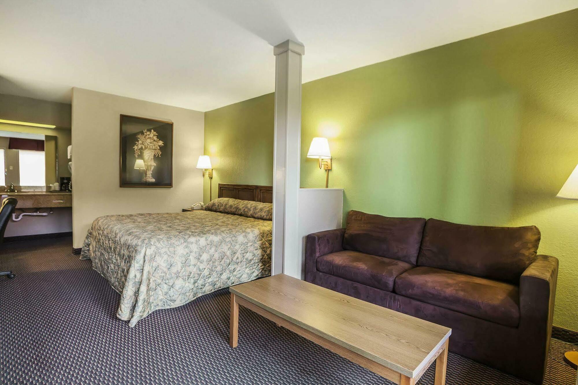 Econo Lodge Inn & Suites Denver Exteriér fotografie